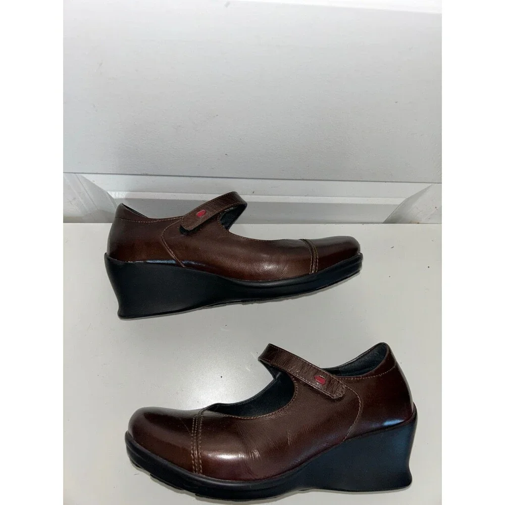 Wolky Women's Mary Jane Wedge size 38 Brown Patent Leather